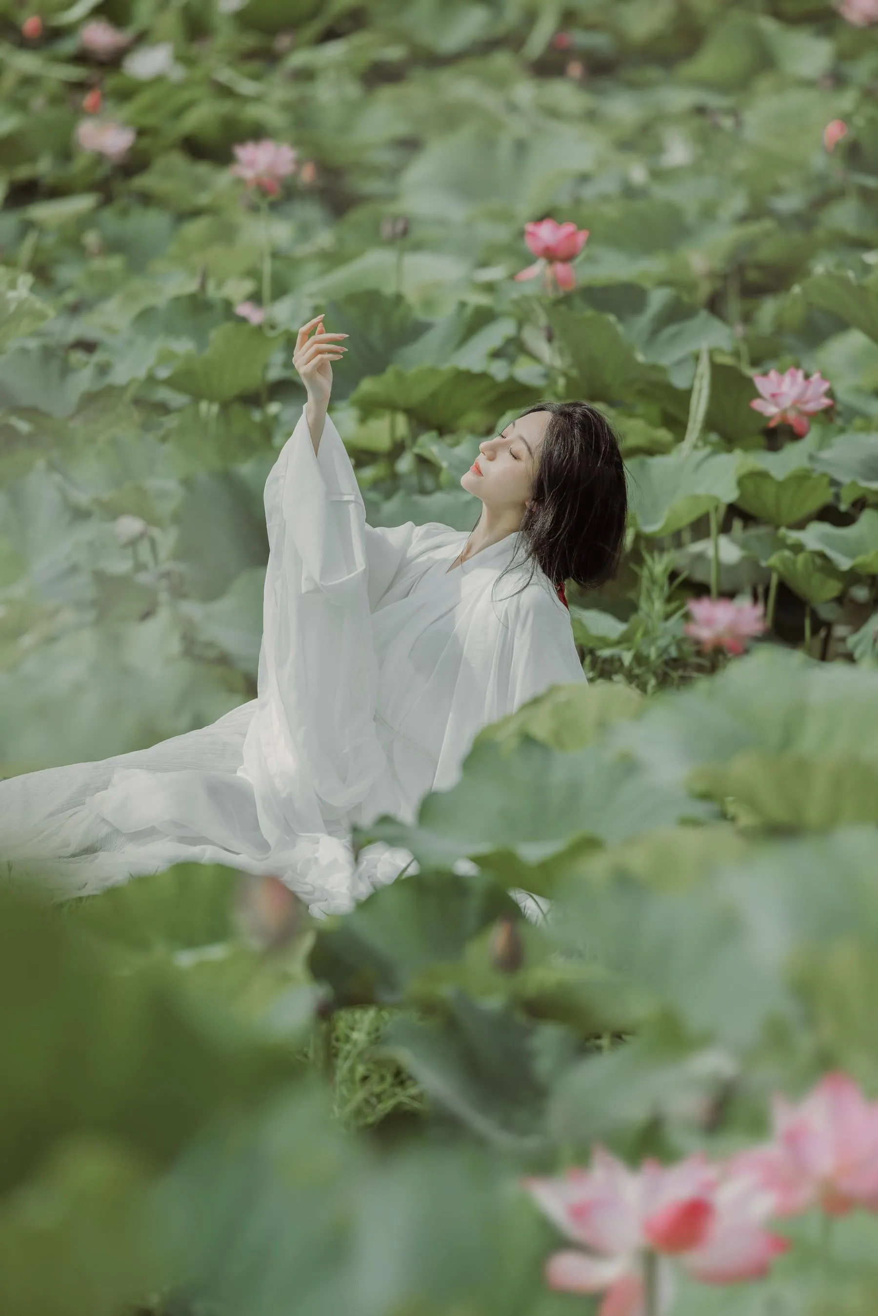 [YITUYU艺图语]2022.08.06 荷花 柒苡安 [23P]插图2